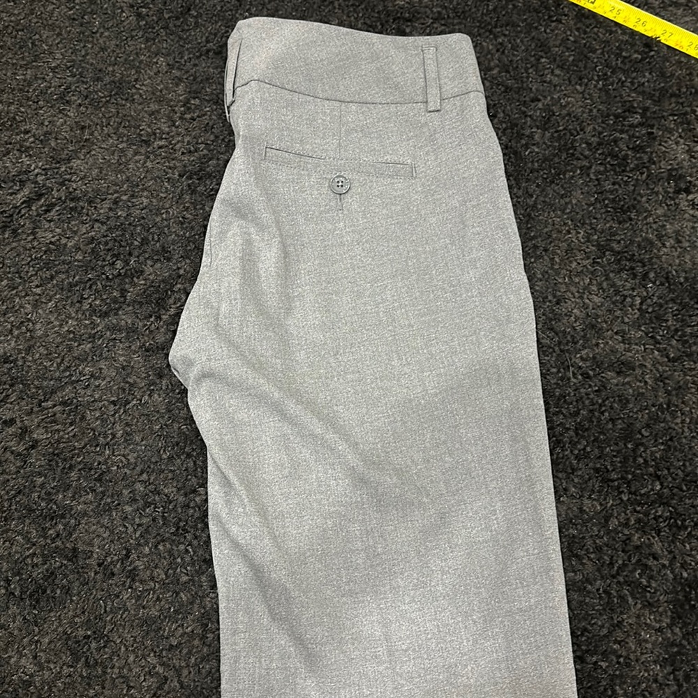 Express | Women's Gray Career Style Structured Bermuda Shorts | Size: 4